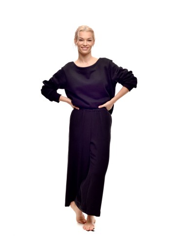 #0315 one_dizajn_mikina_cierna_berbere